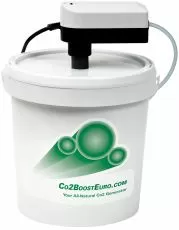 CO2 Boost - Generator de dioxid de carbon (găleată + pompă)